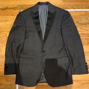 MENS : tuxedo suit coat (pants listed separately)